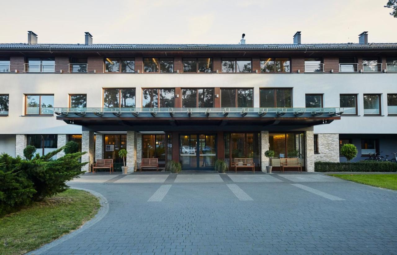 Hotel Columna Medica Łask Exterior foto